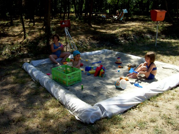  Image name: 100_0288.JPG 
 width: 576 pixel 
 height: 432 pixel 
 Size: 94266 bytes 
 Click to enlarge 